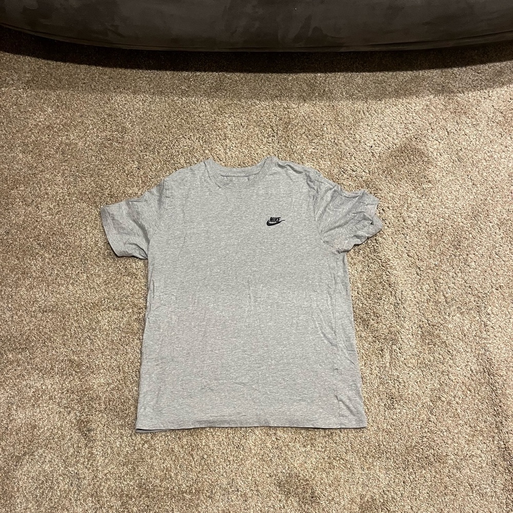 Nike t shirt